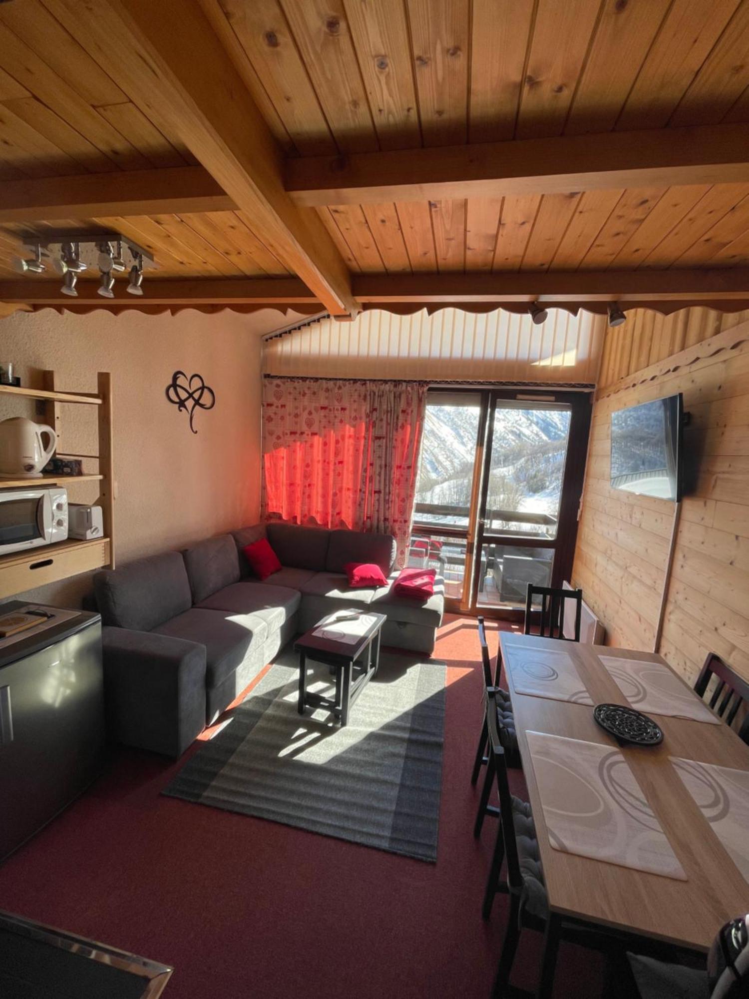 Appartement Plein Sud Cosy 6 Personnes Tres Bien Equipe ,Vue Splendide, Terrasse, Spacieux,Bien Situe, Randonnees,Ski Saint-Sorlin-d'Arves Luaran gambar